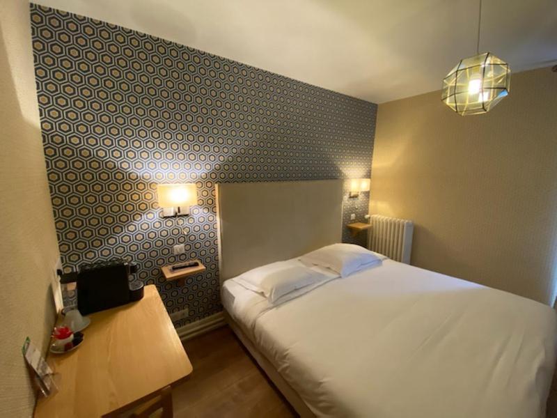 Hotel Le Central Boussac  외부 사진