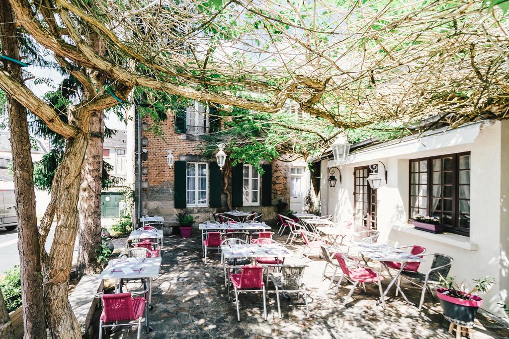 Hotel Le Central Boussac  외부 사진